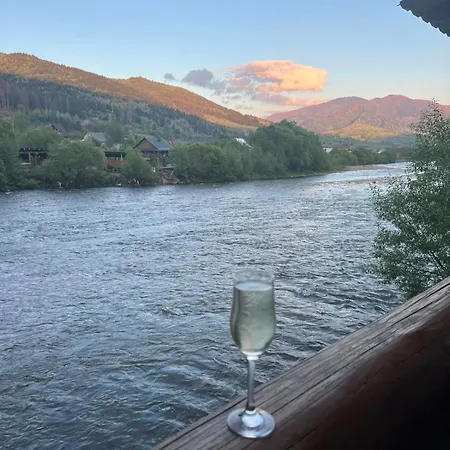 над рікою * Mizhhirya (Transcarpathia)