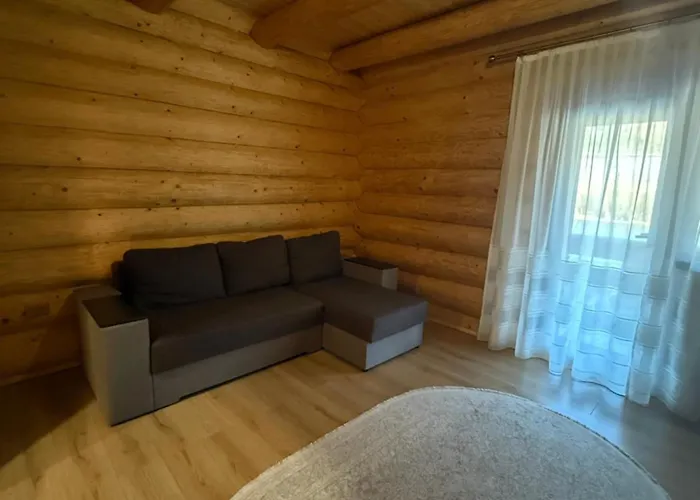 над рікою Tatil Evi Mizhhirya (Transcarpathia)