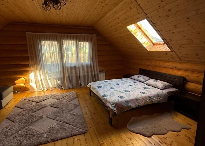 Tatil Evi над рікою *